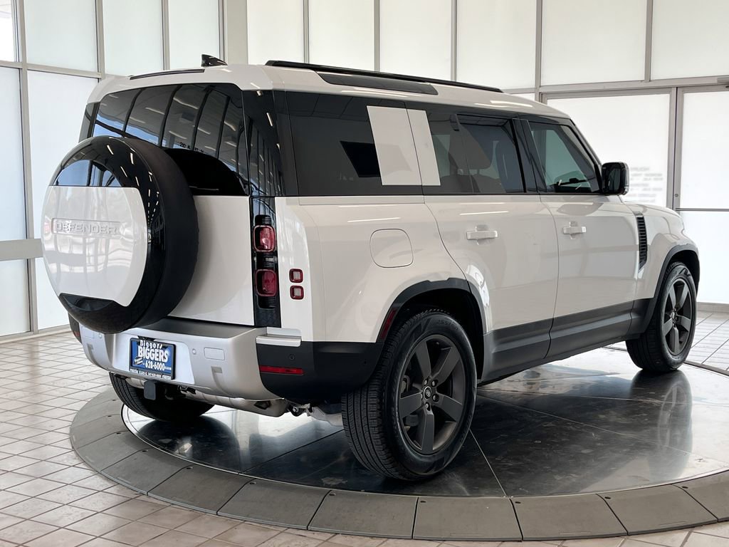 Used 2025 Land Rover Defender 110 S image 7