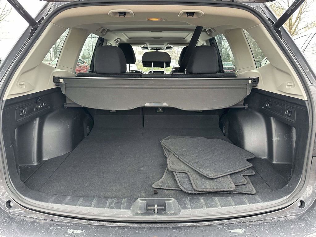 Used 2022 Subaru Forester Premium image 11
