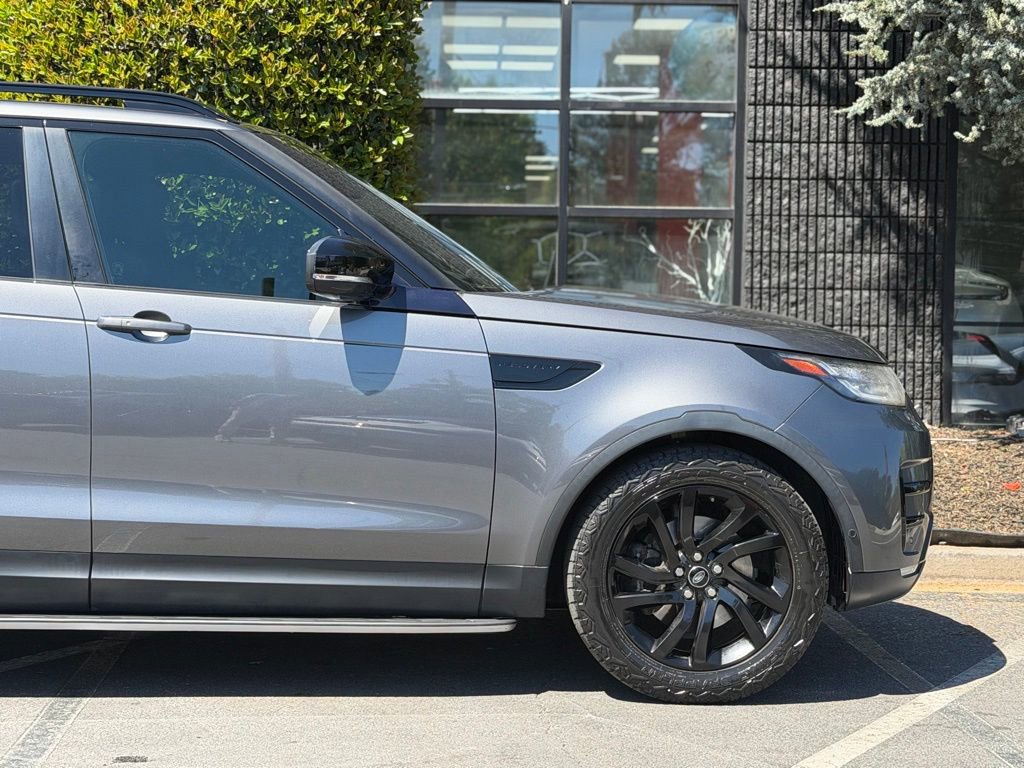 Used 2018 Land Rover Discovery HSE image 23