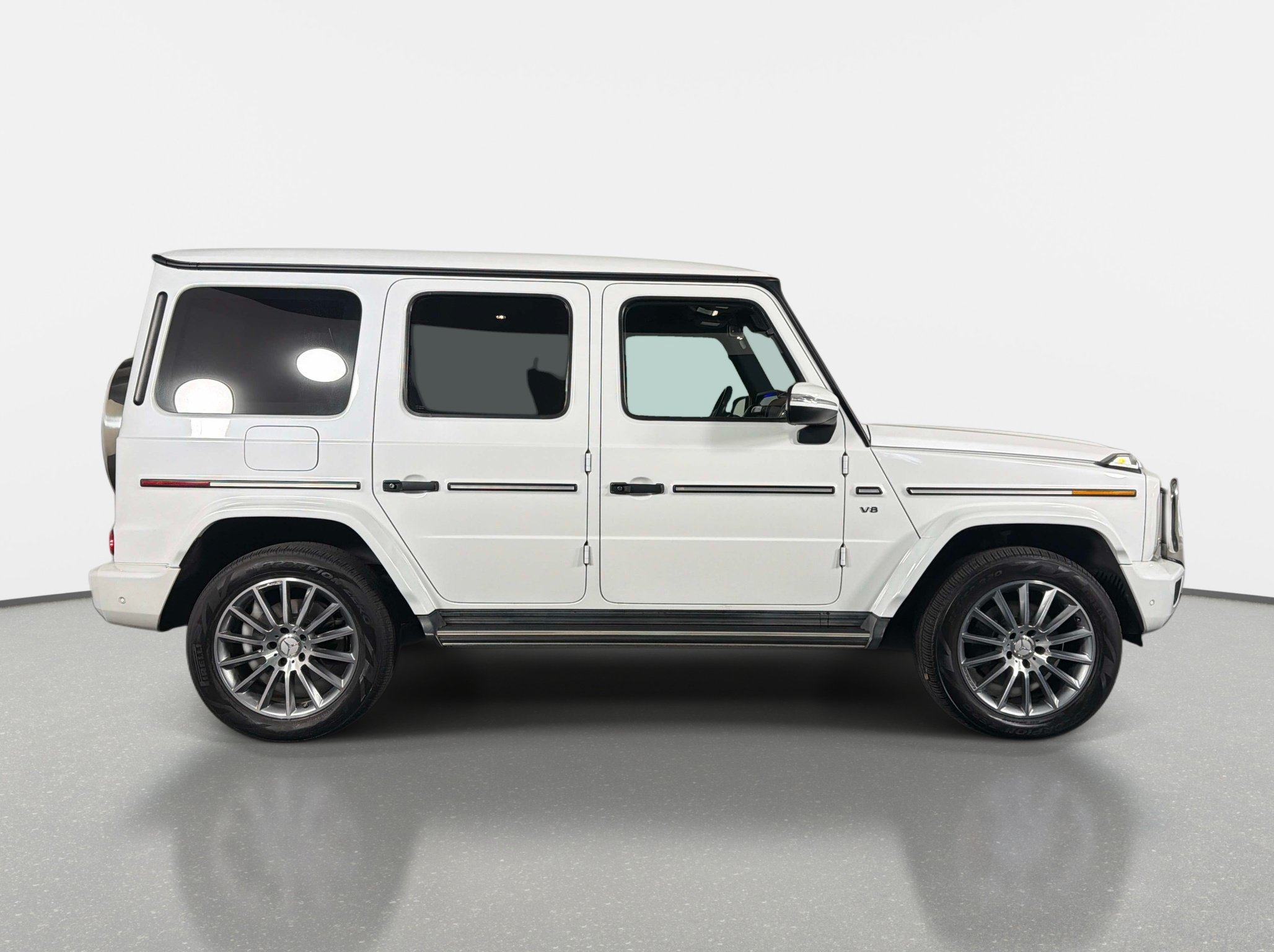 Used 2022 Mercedes-Benz G 550 image 2
