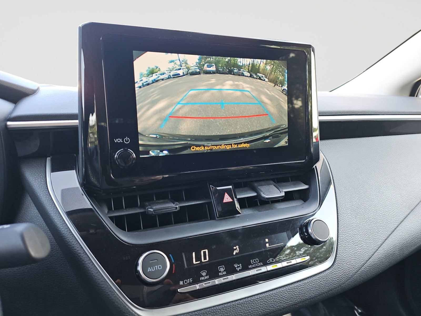 Used 2024 Toyota Corolla LE FWD image 28