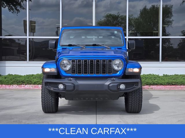 Certified 2025 Jeep Gladiator Sport AWD/4WD image 2