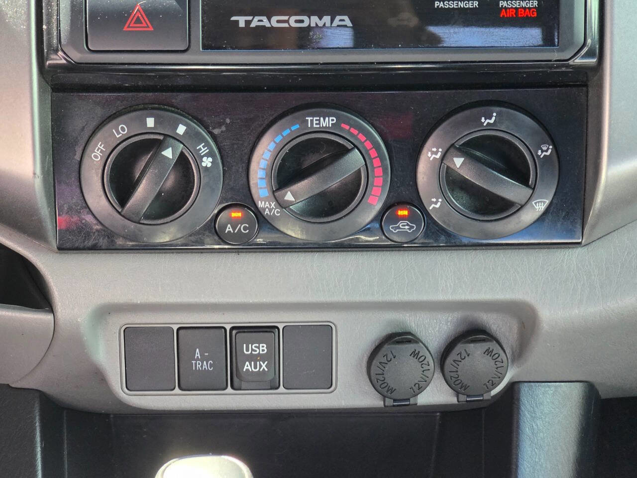 Used 2015 Toyota Tacoma 4x4 Double Cab w/ TRD Off-Road Package image 24