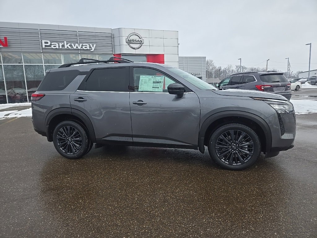 New 2026 Nissan Pathfinder SL w/ SL Premium Package image 9