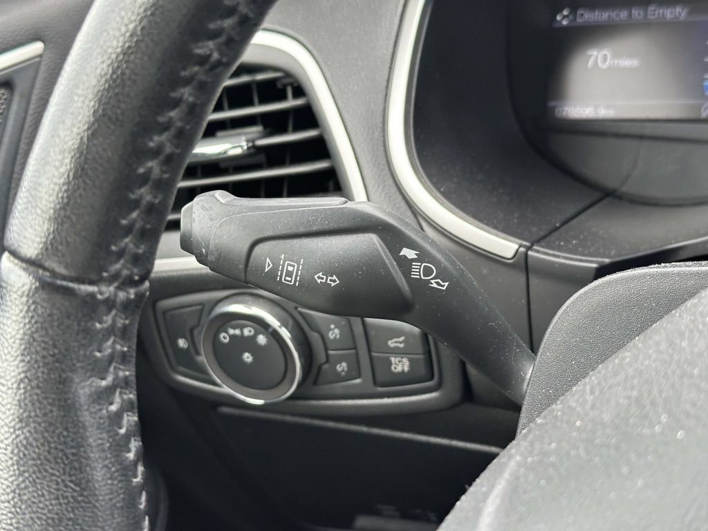 Used 2019 Ford Edge SEL w/ Equipment Group 201A AWD/4WD image 22