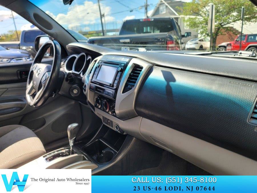 Used 2015 Toyota Tacoma 4x4 Double Cab w/ TRD Off-Road Package image 15