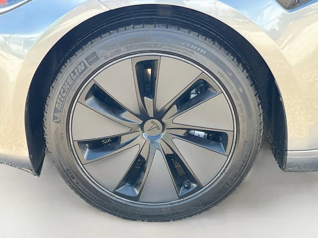 Used 2025 Tesla Model 3 Long Range RWD image 32