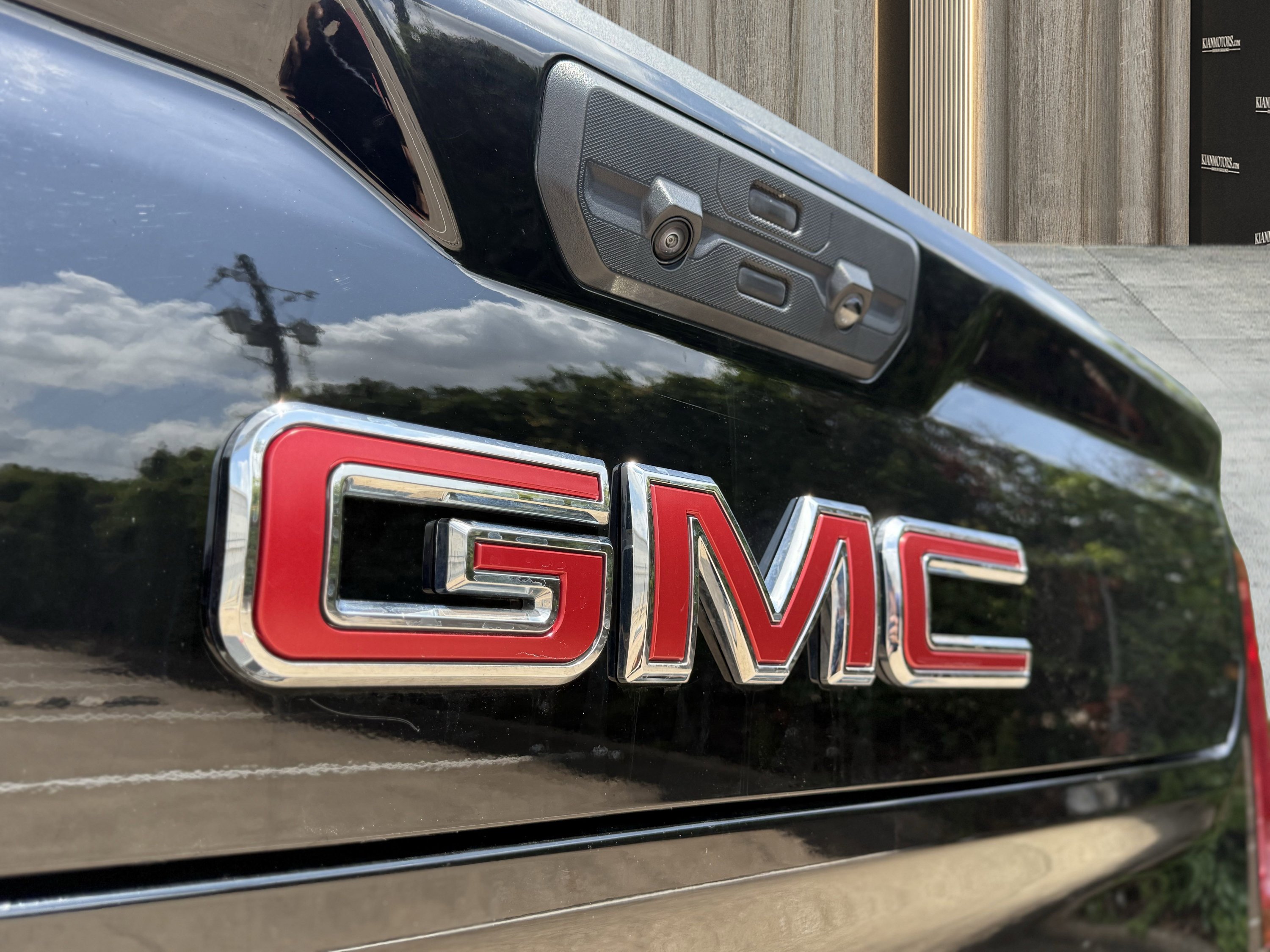 Used 2024 GMC Sierra 1500 AT4 AWD/4WD image 19
