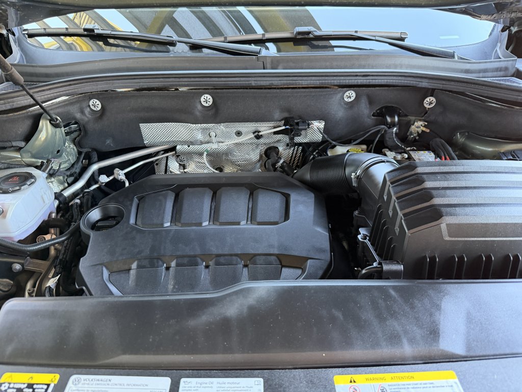 Used 2024 Volkswagen Atlas Peak Edition SEL AWD/4WD image 48