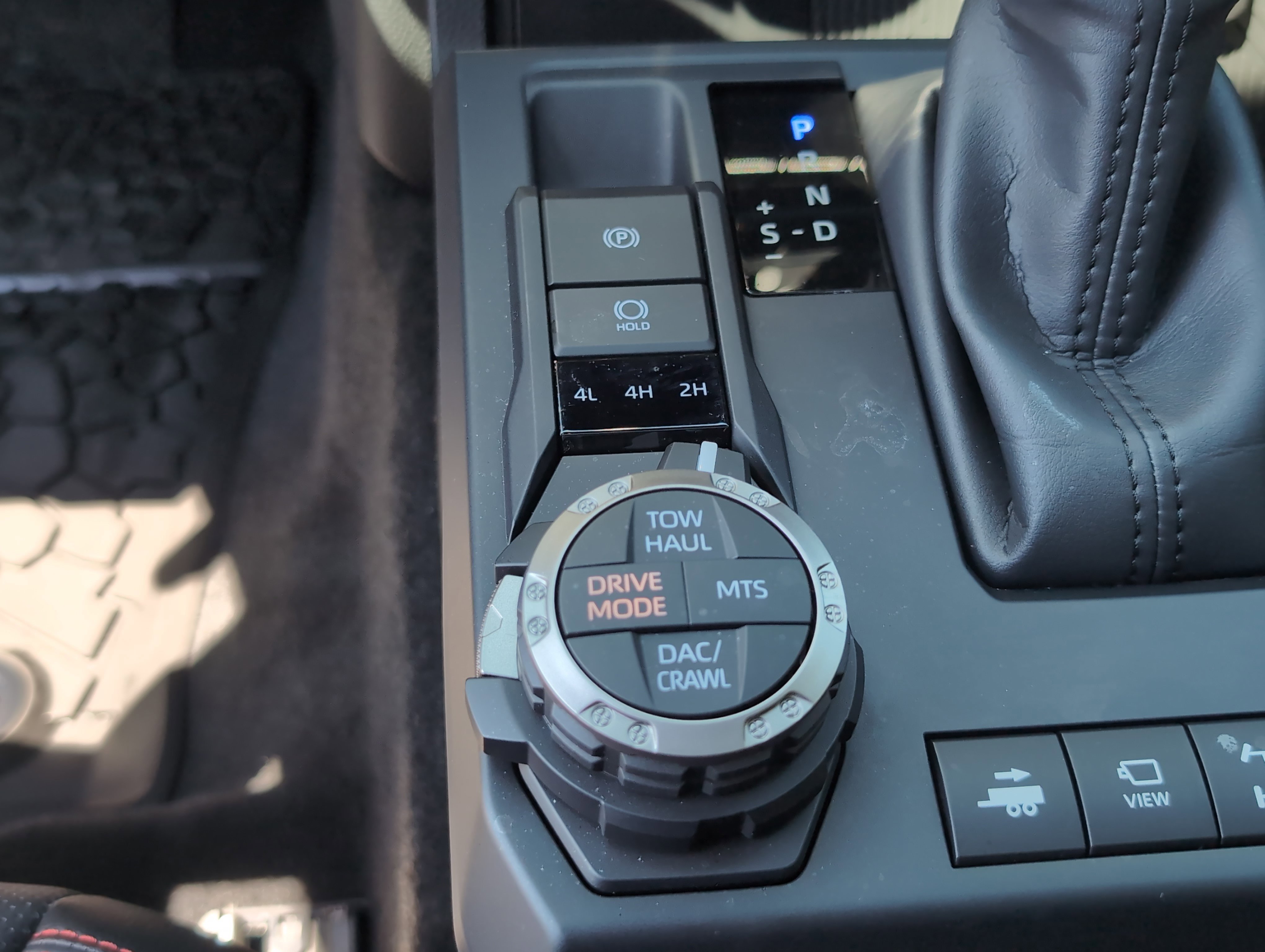Certified 2025 Toyota Tacoma TRD Pro w/ Tow Tech Package AWD/4WD image 36