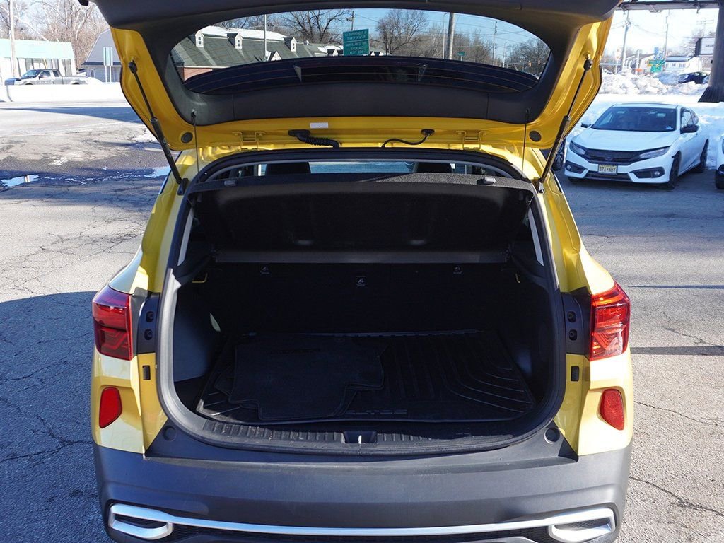 Used 2023 Kia Seltos SX image 20