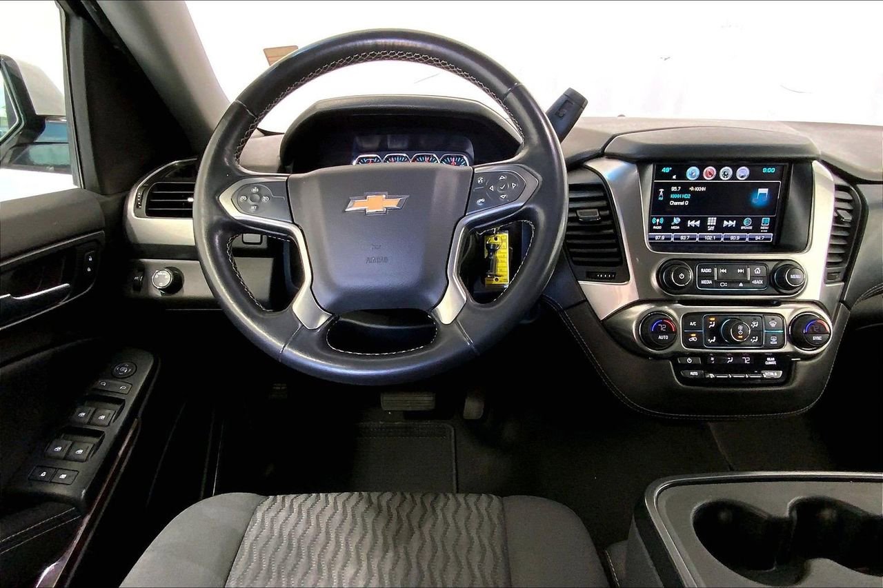 Used 2019 Chevrolet Suburban LS image 3