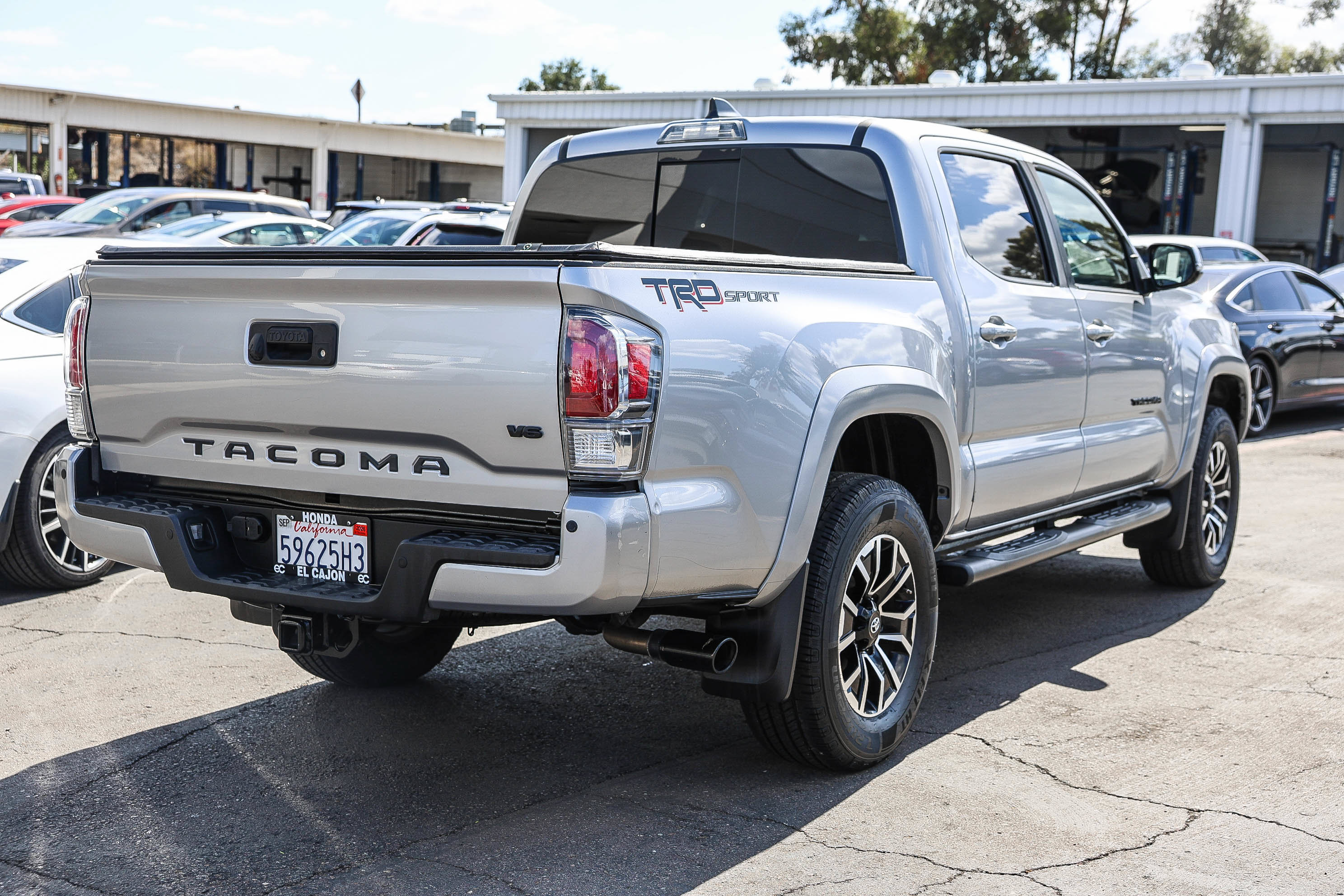 Used 2021 Toyota Tacoma TRD Sport w/ Technology Package RWD image 22