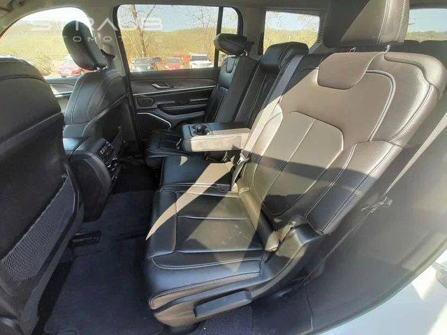 Used 2021 Jeep Grand Cherokee L Limited AWD/4WD image 44