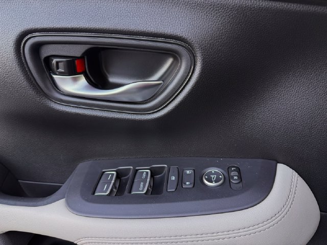 Used 2026 Honda HR-V EX-L image 17