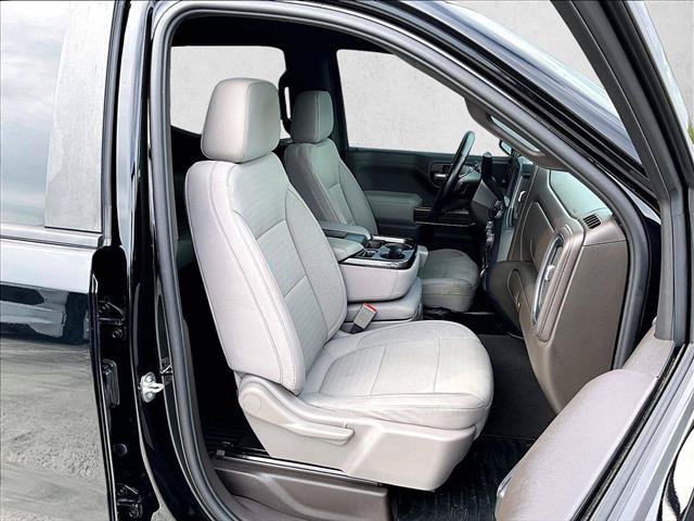 Used 2020 Chevrolet Silverado 1500 RST w/ All-Star Edition RWD image 9