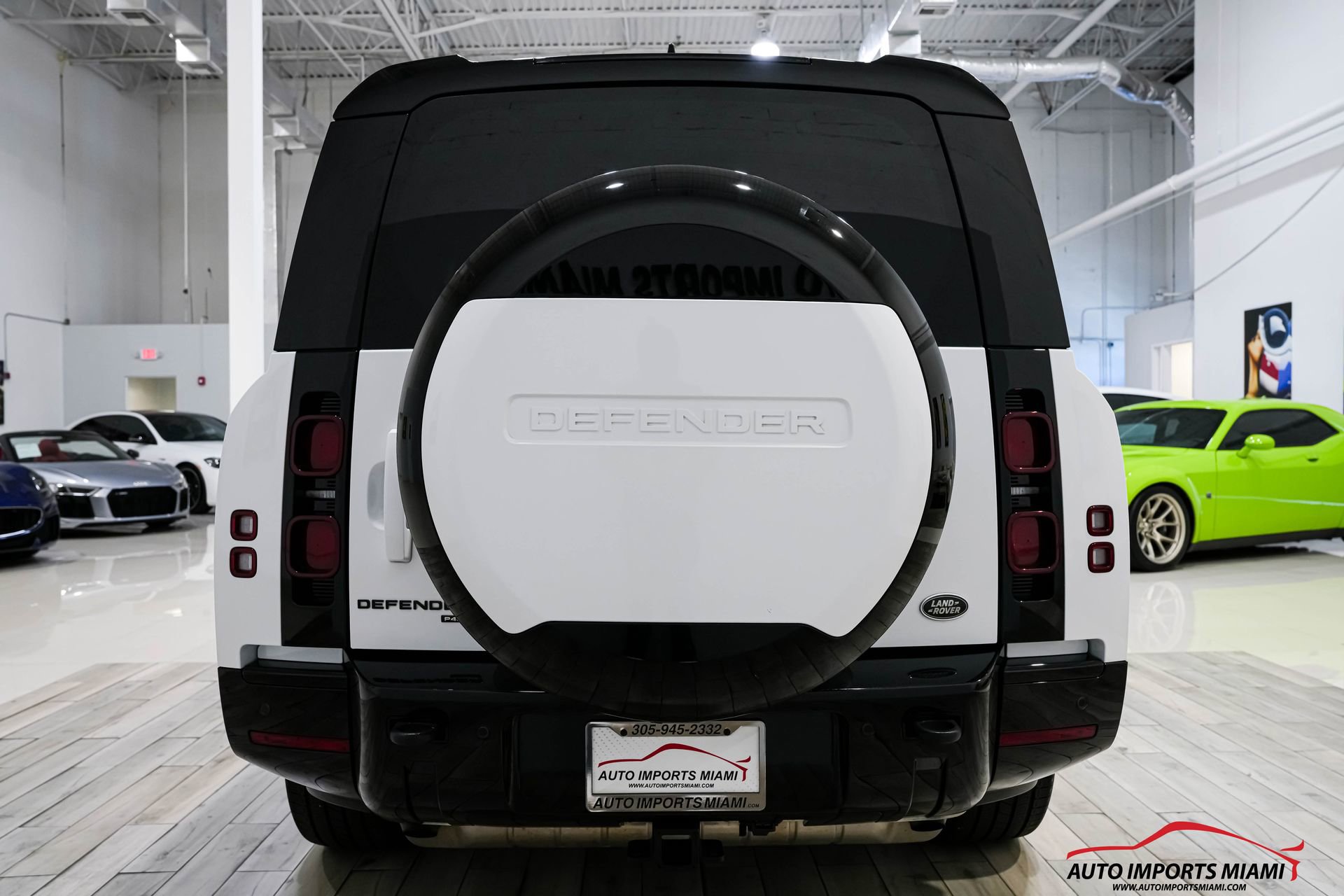 Used 2023 Land Rover Defender 130 X-Dynamic SE image 20