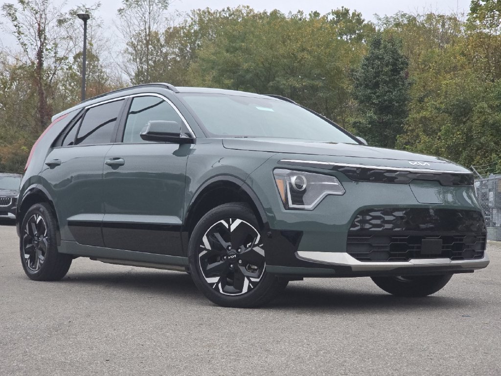 Used 2023 Kia Niro Wind w/ Wind Preserve Package