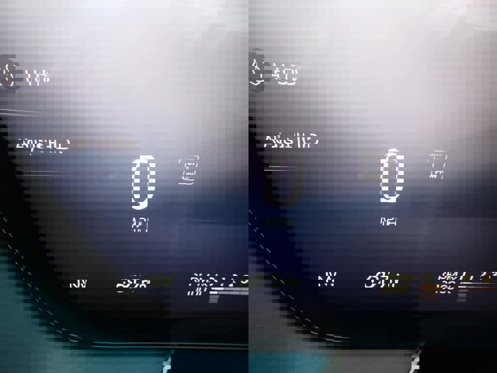 Used 2025 Buick Envision Sport Touring image 29