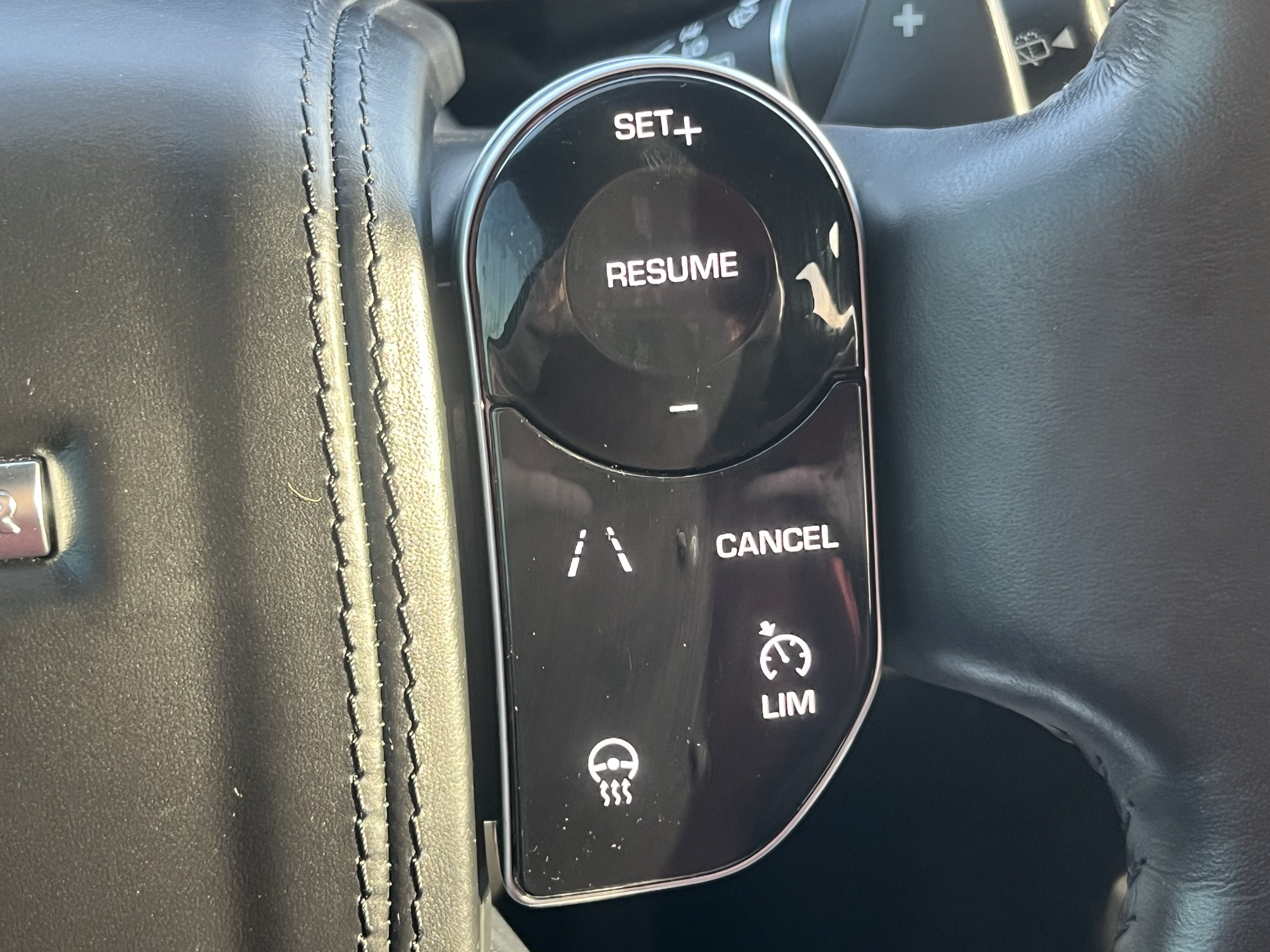 Used 2018 Land Rover Range Rover Supercharged AWD/4WD image 22