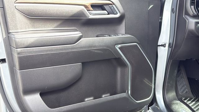 Used 2025 Chevrolet Silverado 1500 LT image 23
