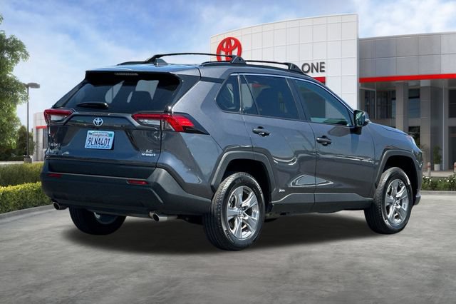 Certified 2024 Toyota RAV4 LE AWD/4WD image 5