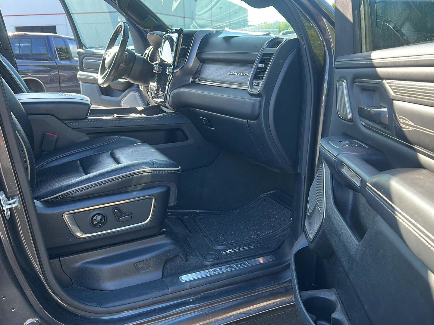 Used 2020 RAM 1500 Limited AWD/4WD image 17