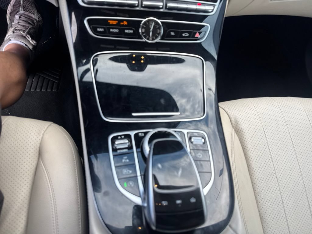 Used 2017 Mercedes-Benz E 300 4MATIC image 34