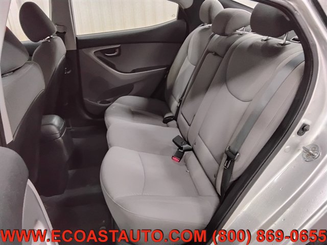 Used 2016 Hyundai Elantra SE FWD image 13