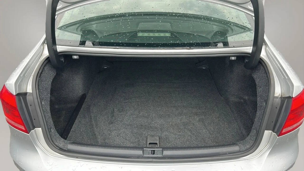 Used 2014 Volkswagen Passat 1.8T S FWD image 15