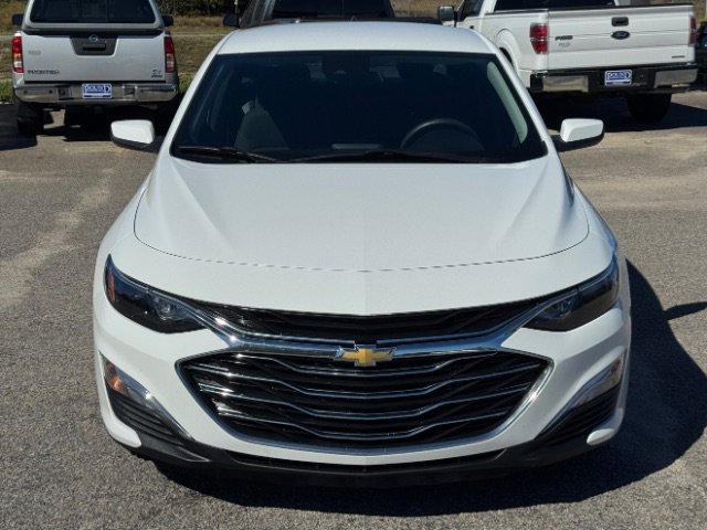 Used 2021 Chevrolet Malibu LS w/ Driver Confidence Package II image 3
