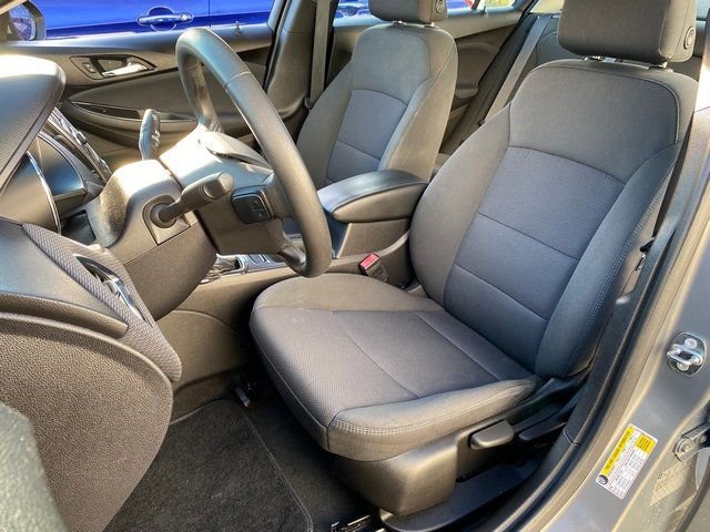Used 2018 Chevrolet Cruze LT image 17