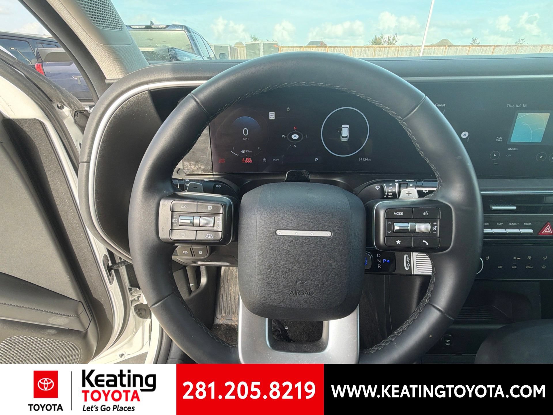 Used 2026 Hyundai Palisade SEL FWD image 19
