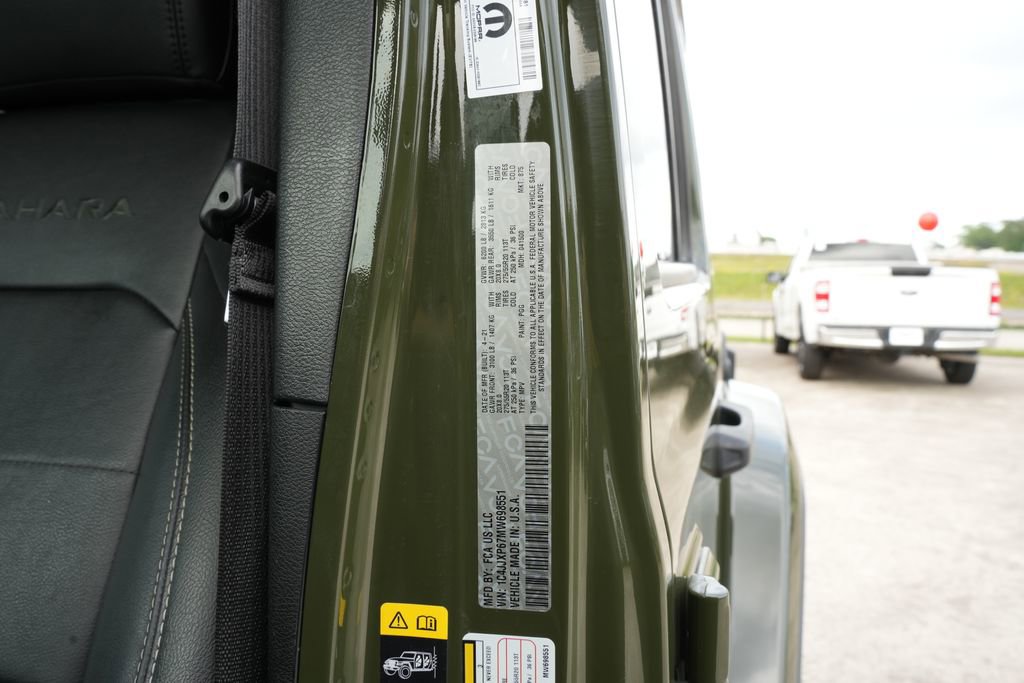 Used 2021 Jeep Wrangler Unlimited Sahara w/ Cold Weather Group AWD/4WD image 28