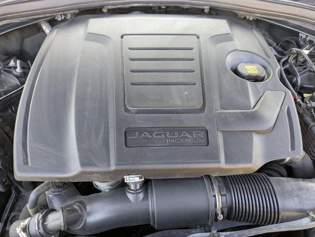 Used 2023 Jaguar F-PACE S image 20