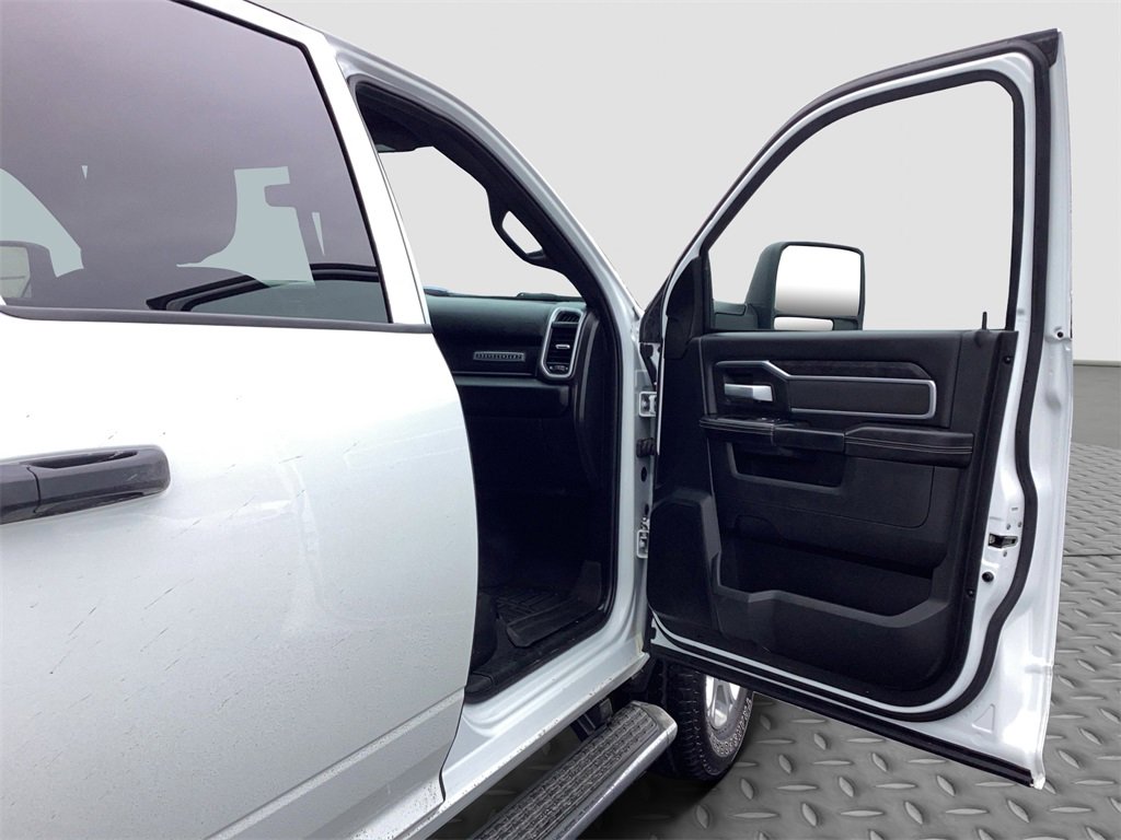 Used 2024 RAM 2500 Big Horn image 29