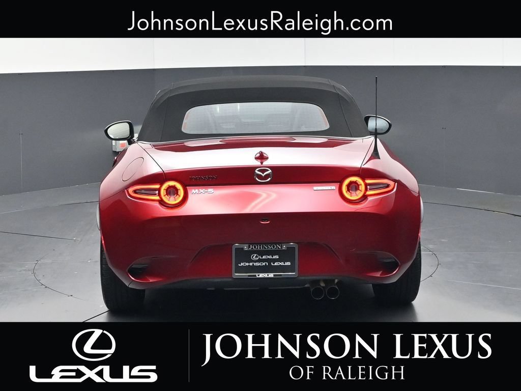 Used 2024 MAZDA MX-5 Miata Grand Touring RWD image 8