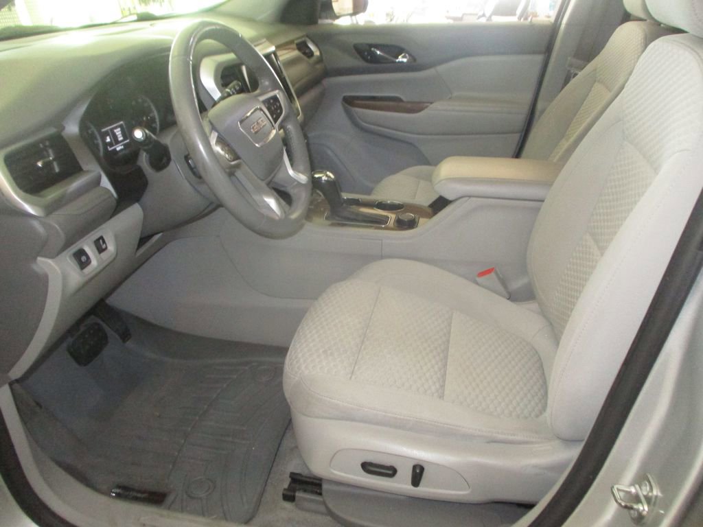 Used 2019 GMC Acadia SLE image 8