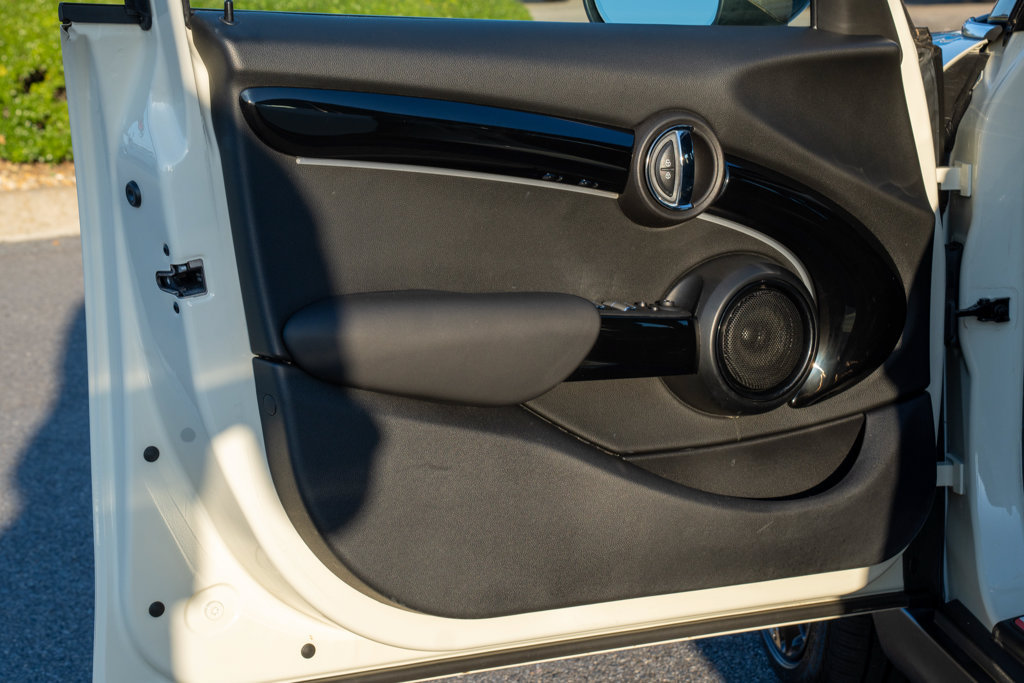 Used 2023 MINI Cooper S FWD image 10
