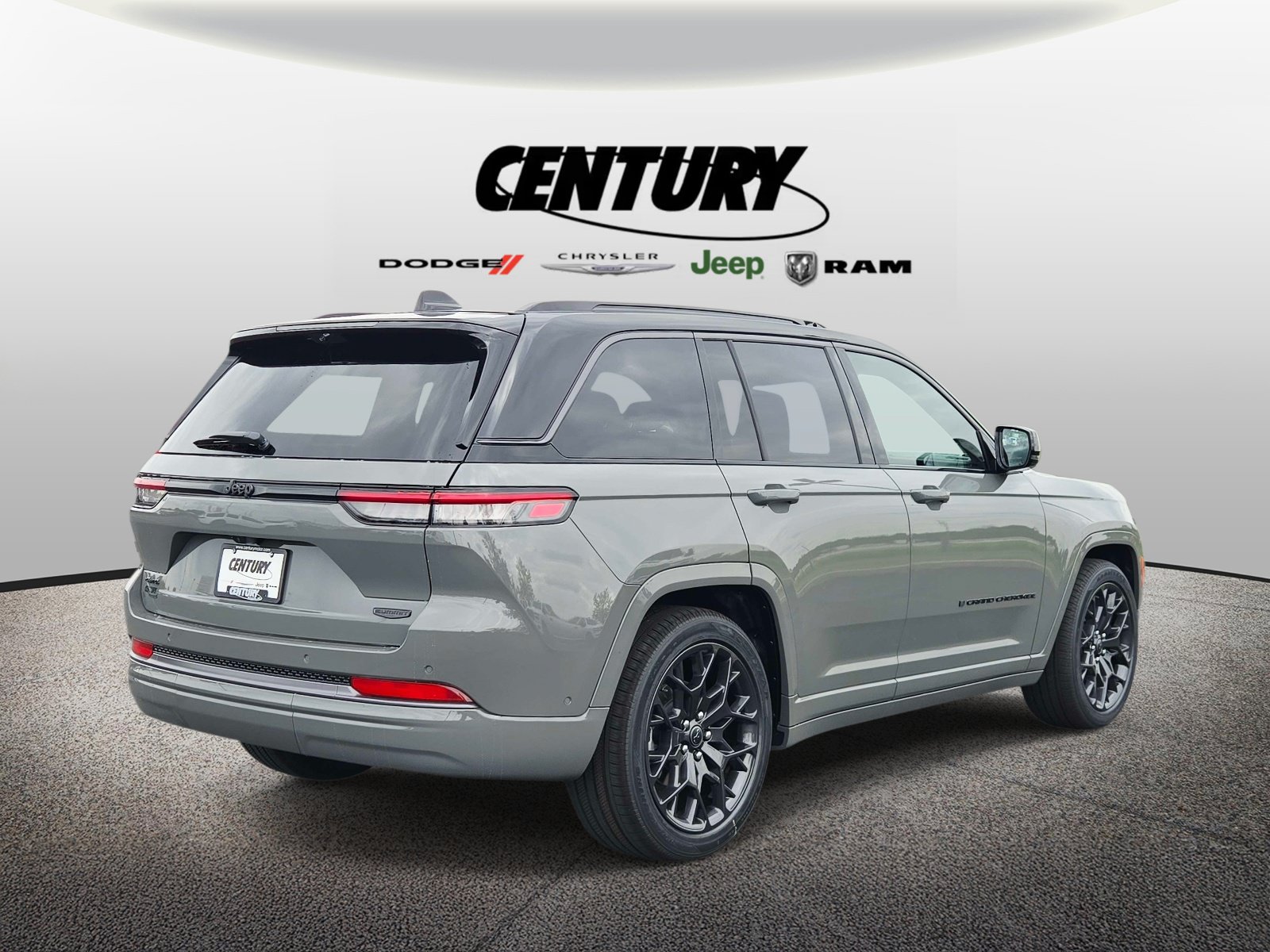 New 2027 Jeep Grand Cherokee Summit AWD/4WD image 4