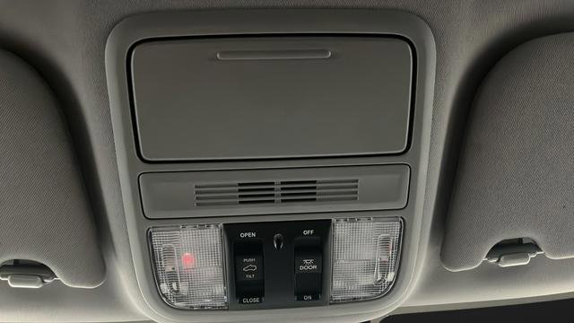 Used 2023 Honda Odyssey EX-L image 34