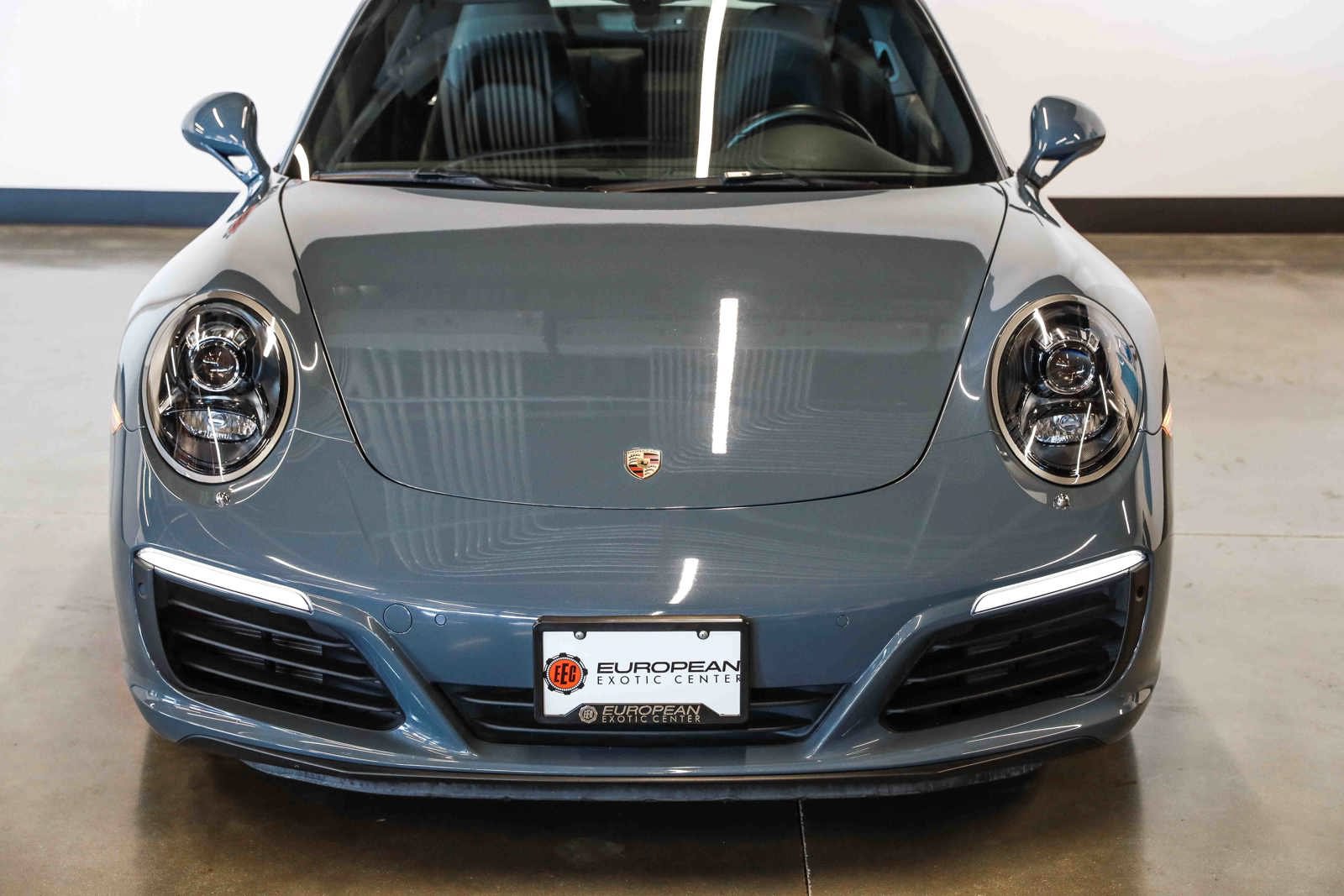Used 2017 Porsche 911 Carrera image 4