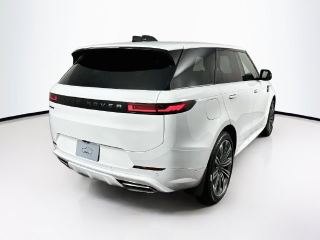 New 2026 Land Rover Range Rover Sport Dynamic SE AWD/4WD image 5