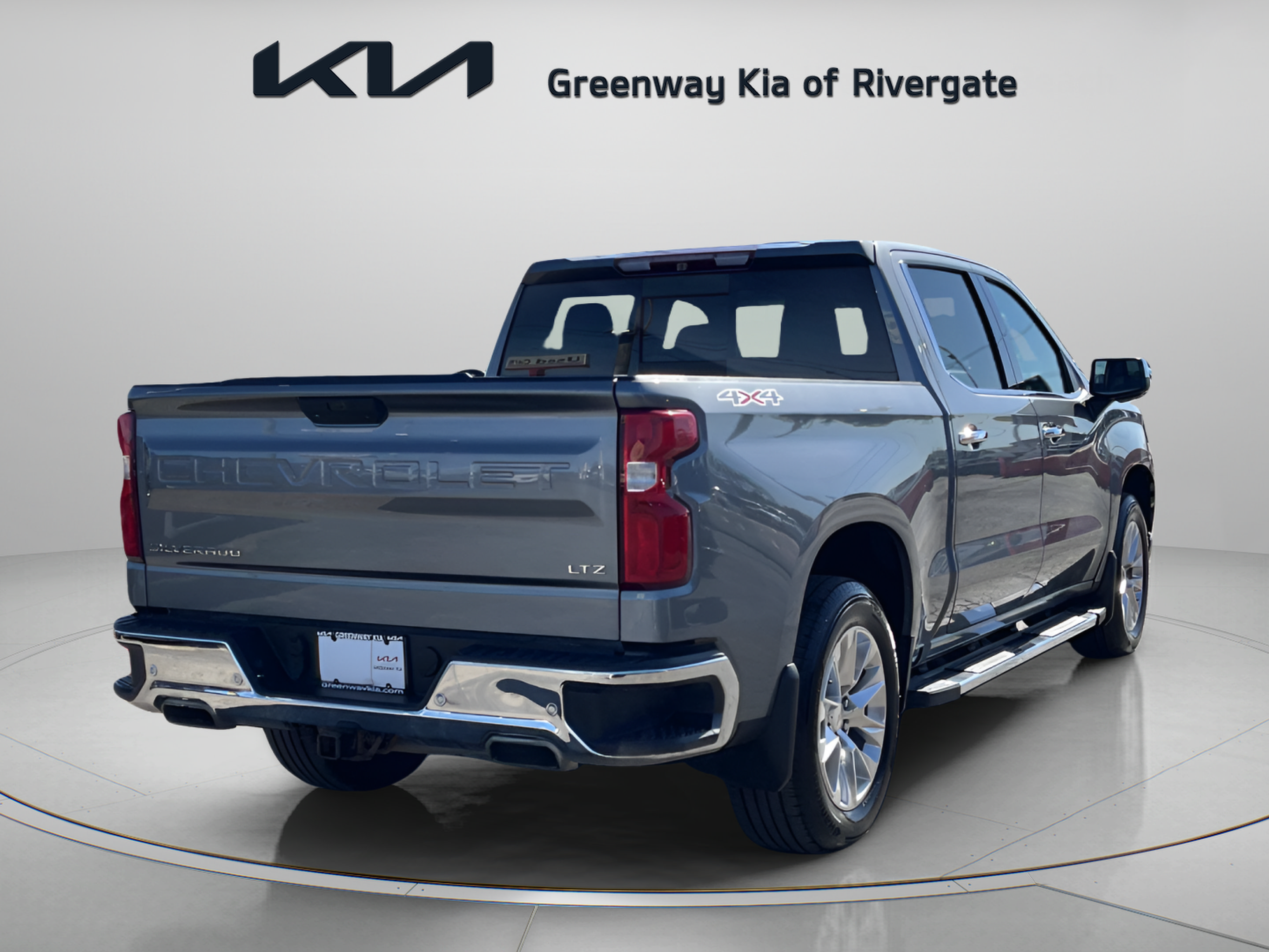 Used 2019 Chevrolet Silverado 1500 LTZ w/ LTZ Premium Package AWD/4WD image 7