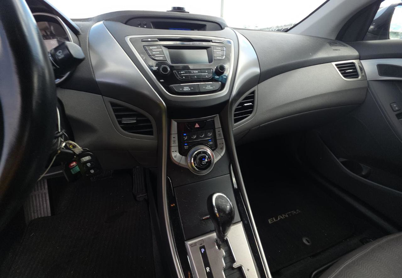 Used 2013 Hyundai Elantra Limited image 14
