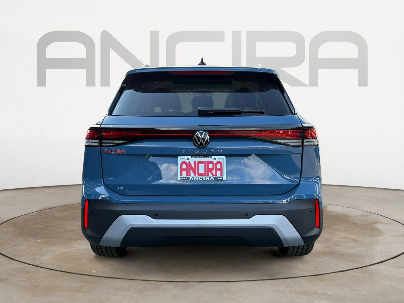 New 2026 Volkswagen Tiguan SE FWD image 9