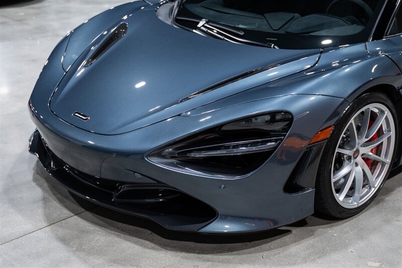 Used 2018 McLaren 720S Performance RWD image 11