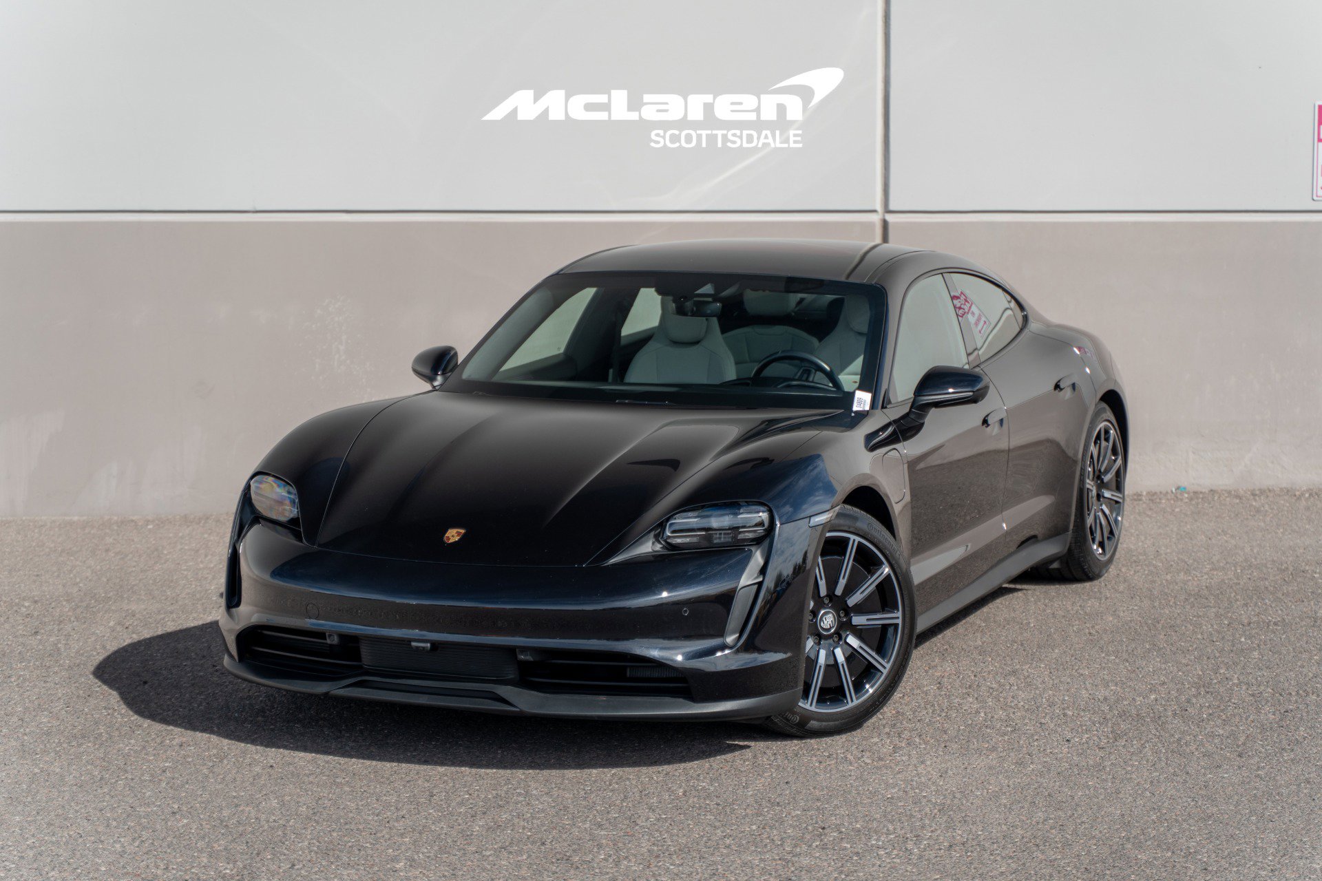 Used 2021 Porsche Taycan image 1