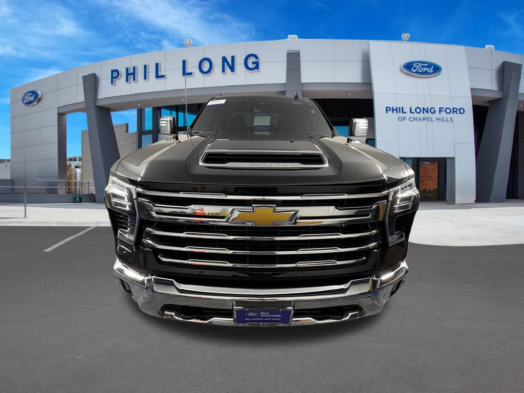 Used 2024 Chevrolet Silverado 2500 LTZ AWD/4WD image 8