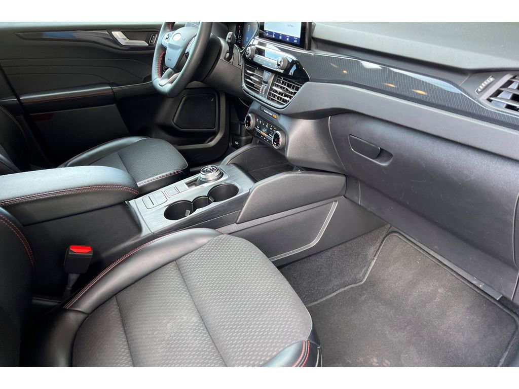 Used 2024 Ford Escape ST-Line image 18